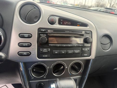 Used 2005 Toyota Matrix image 10