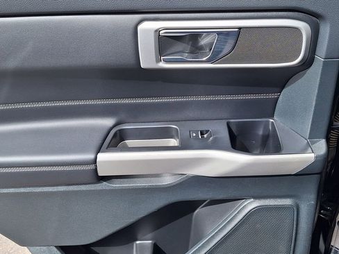 Used 2024 Ford Explorer XLT w/ Equipment Group 202A image 15