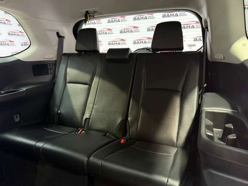 Used 2025 Toyota Grand Highlander AWD image 38