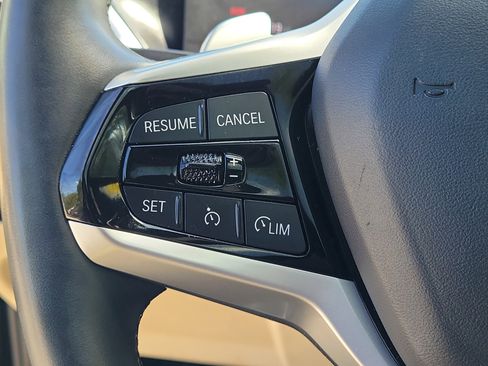 Used 2025 BMW 330i Sedan w/ Convenience Package image 25