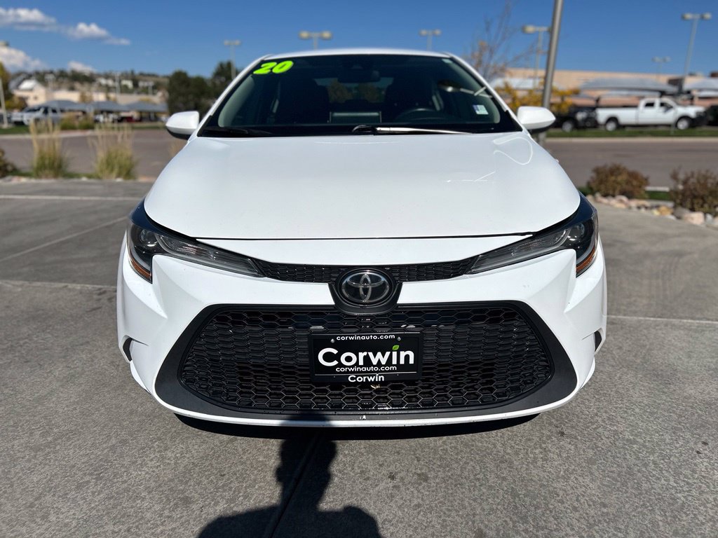 Used 2020 Toyota Corolla LE FWD image 2