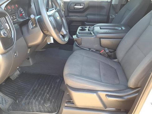 Used 2020 Chevrolet Silverado 1500 Custom w/ Infotainment Package image 12