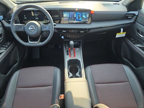 New 2026 Nissan Kicks SR AWD/4WD image 18