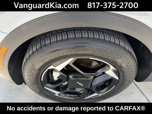 Certified 2026 Kia Sportage EX FWD image 21