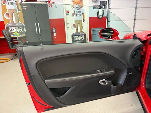 Used 2016 Dodge Challenger R/T RWD image 34