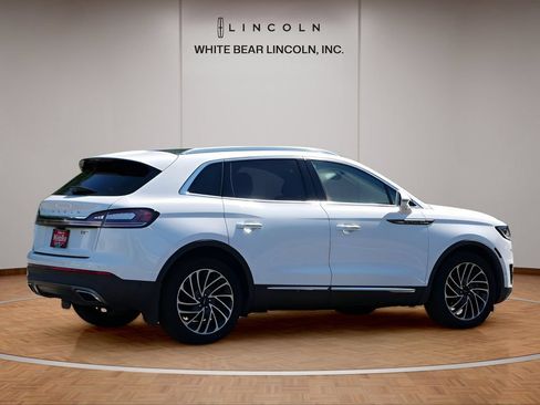 Used 2020 Lincoln Nautilus Reserve FWD image 5