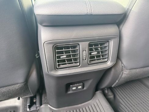 Used 2023 Toyota RAV4 XLE Premium image 22