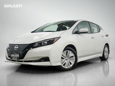 Used 2025 Nissan Leaf S FWD image 1