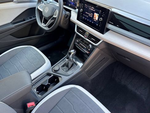 Certified 2026 Volkswagen Taos SE w/ Panoramic Sunroof Package AWD/4WD image 16