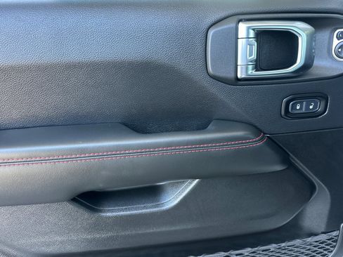 New 2025 Jeep Gladiator Rubicon image 11