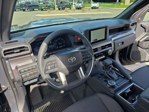 Certified 2025 Toyota Tacoma TRD Sport AWD/4WD image 18