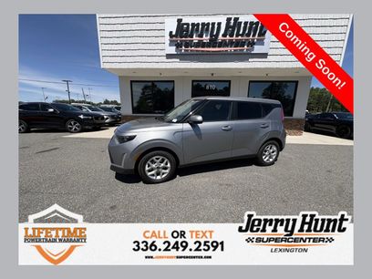 Used 2025 Kia Soul LX w/ LX Technology Package