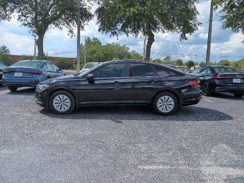 Used 2019 Volkswagen Jetta S w/ Driver Assistance Package FWD image 3