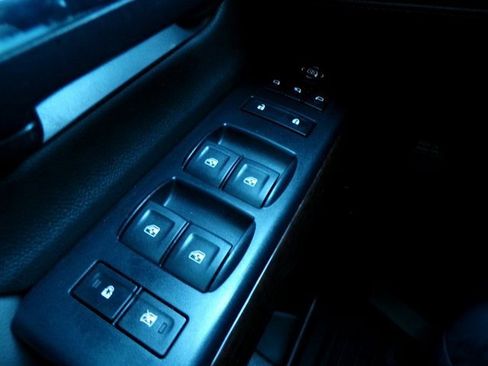 Used 2018 GMC Sierra 1500 SLT w/ SLT Premium Package image 24