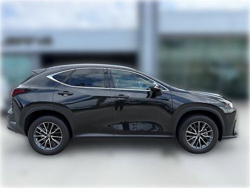 Used 2025 Lexus NX 250 FWD w/ Towing Package (2000 Lbs) image 10