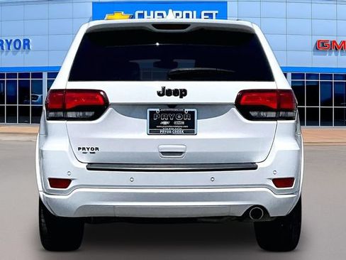 Used 2019 Jeep Grand Cherokee Altitude RWD image 6