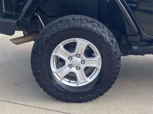 Used 2022 Jeep Wrangler Unlimited Sport image 44