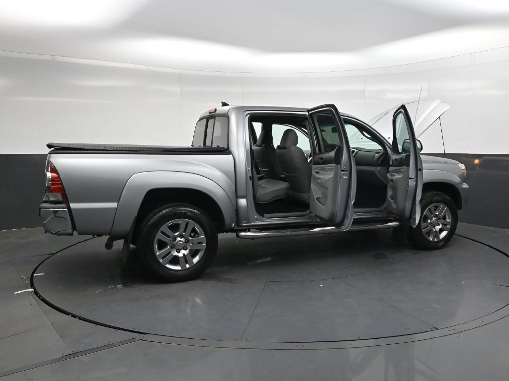 Used 2015 Toyota Tacoma 4x4 Double Cab w/ Limited Package image 39