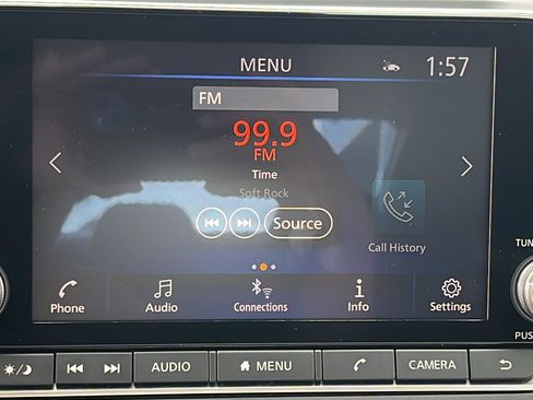 Used 2025 Nissan Altima 2.5 SV FWD image 22