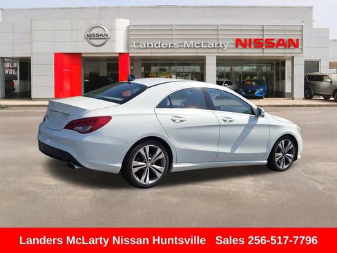 Used 2014 Mercedes-Benz CLA 250 image 3