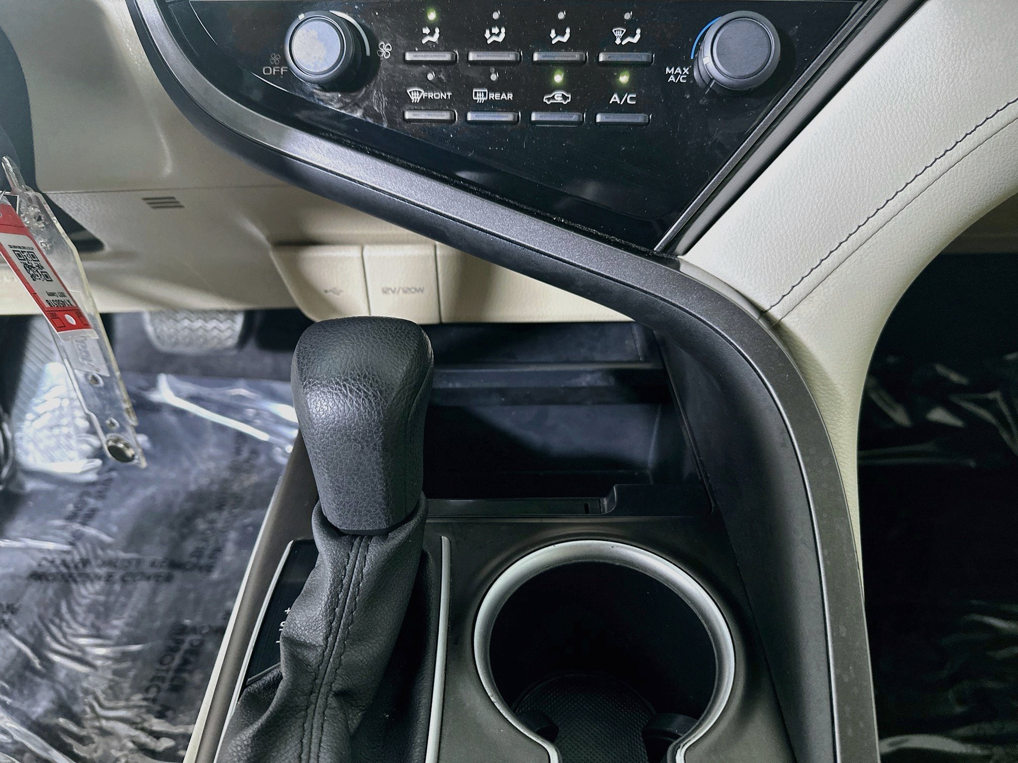 Used 2021 Toyota Camry LE FWD image 22