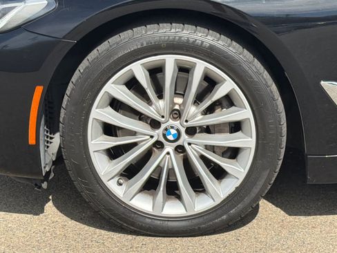 Used 2021 BMW 530i w/ Convenience Package RWD image 13