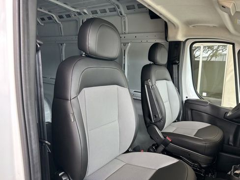 New 2026 RAM ProMaster 2500 w/ Convenience Group image 17