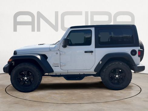 Used 2020 Jeep Wrangler Sport AWD/4WD image 6
