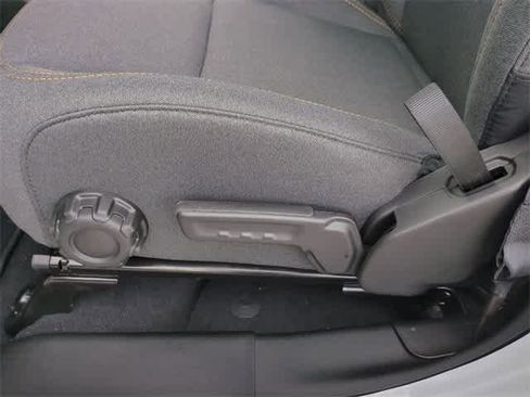 New 2025 Jeep Gladiator Sport image 17