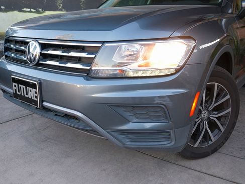 Used 2018 Volkswagen Tiguan SE image 8