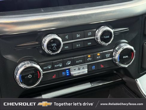 Used 2022 Ford F150 Lariat w/ FX4 Off-Road Package AWD/4WD image 22