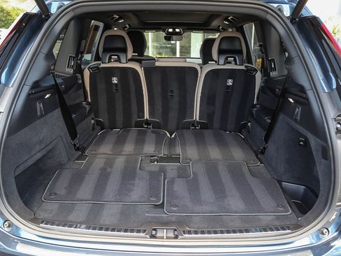 Certified 2026 Volvo XC90 B6 Plus w/ Protection Package Premier AWD/4WD image 31