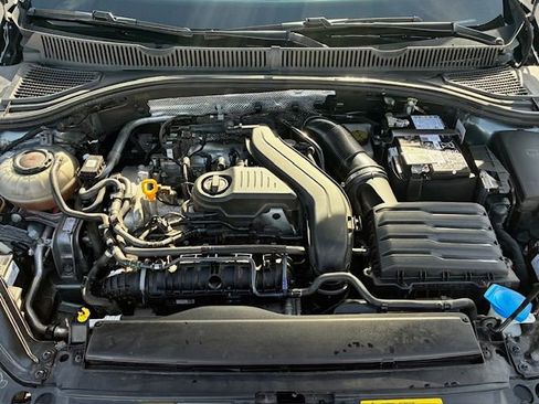 Used 2024 Volkswagen Jetta SE image 6