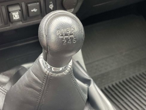 Used 2022 Toyota Tacoma TRD Off-Road w/ TRD Premium Off Road Package image 28