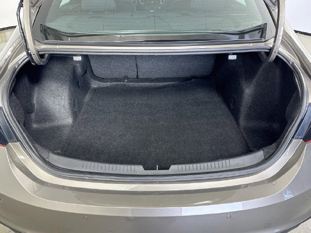Used 2020 Chevrolet Malibu LT FWD image 26