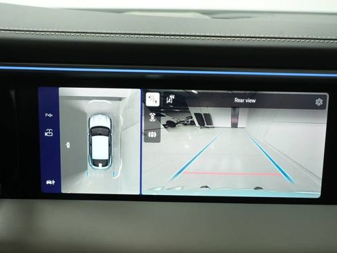 New 2026 Porsche Macan 4 Electric AWD/4WD image 21