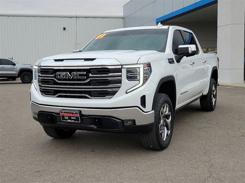 Used 2023 GMC Sierra 1500 SLT image 4