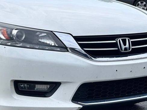 Used 2015 Honda Accord EX-L image 2