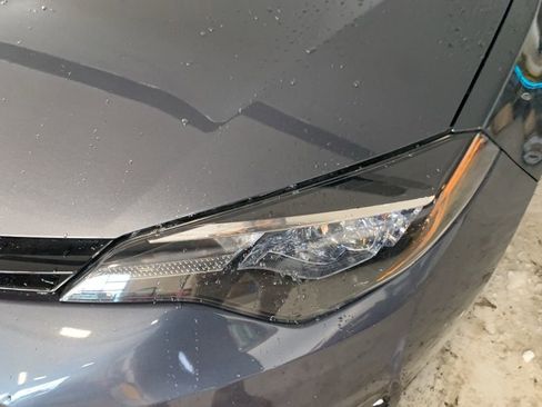 Used 2018 Toyota Corolla LE image 9