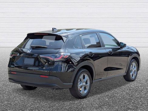 New 2026 Honda HR-V LX image 4