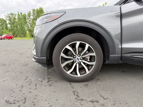 Used 2025 Ford Explorer ST-Line AWD/4WD image 22