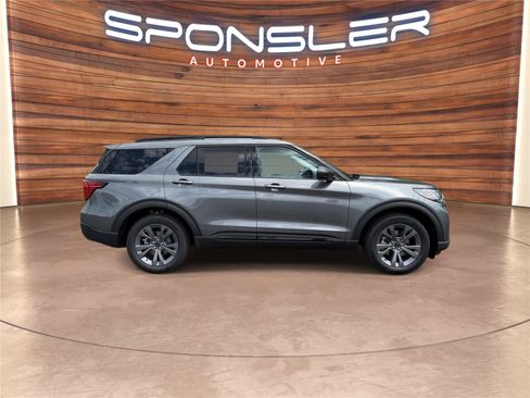 New 2026 Ford Explorer Active w/ Active Comfort Package AWD/4WD image 7