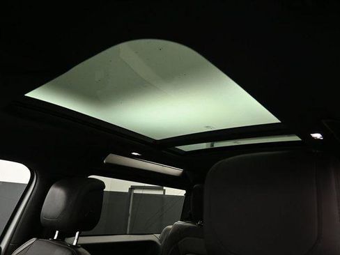 Used 2023 Land Rover Defender 90 X-Dynamic SE image 27