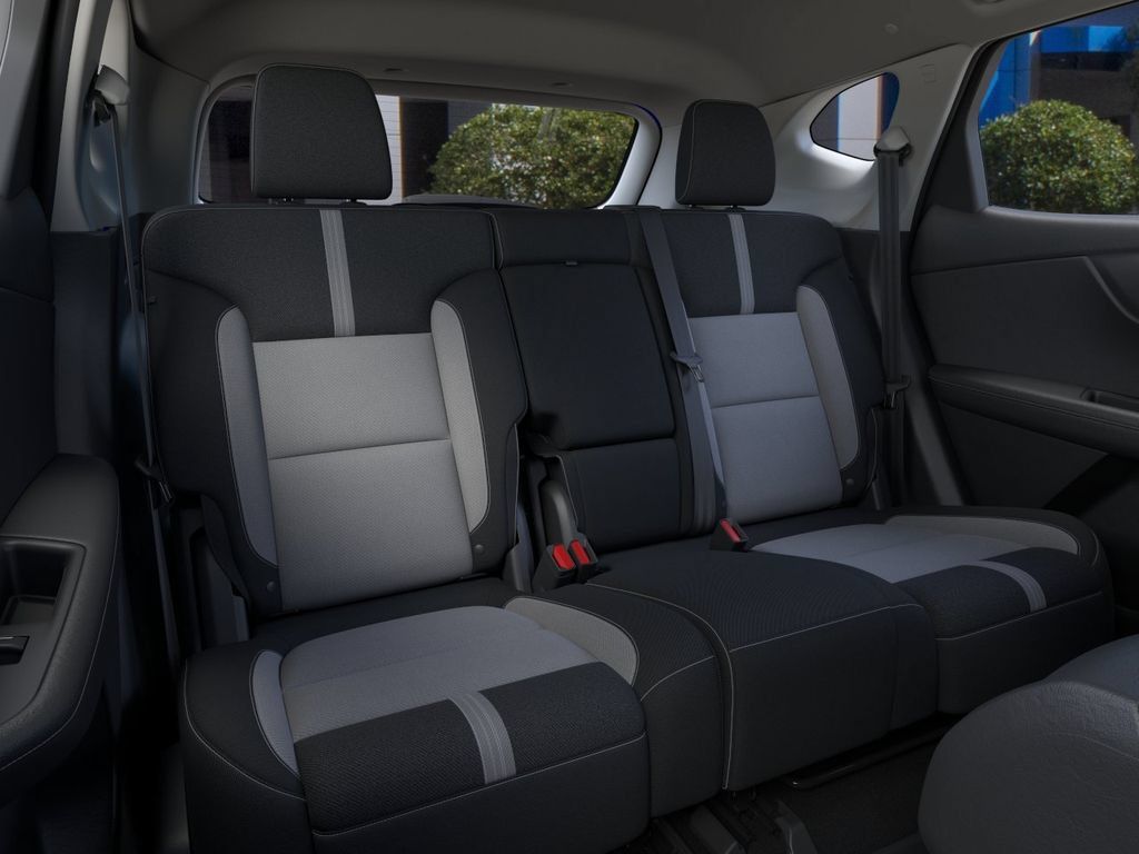 New 2026 Chevrolet Blazer LT w/ LPO, Black Sport Package FWD image 17