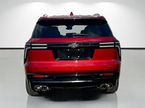 Used 2024 Chevrolet Traverse RS w/ LPO, Floor Liner Package FWD image 4