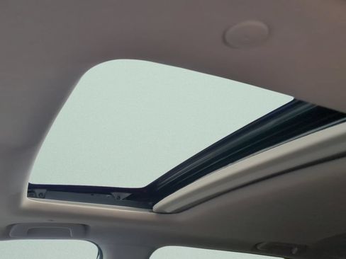 Used 2024 Honda CR-V EX-L image 17