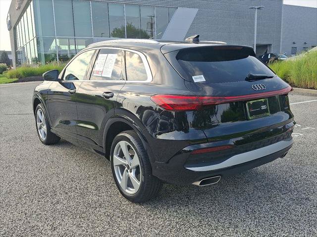 Certified 2025 Audi Q5 Premium AWD/4WD image 4