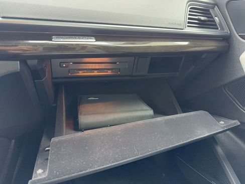 Used 2018 Audi Q5 Prestige w/ Prestige Package AWD/4WD image 34