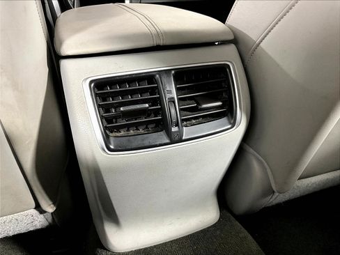 Used 2015 Acura TLX w/ Technology Package FWD image 10