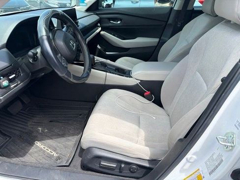 Used 2025 Honda Accord SE image 12